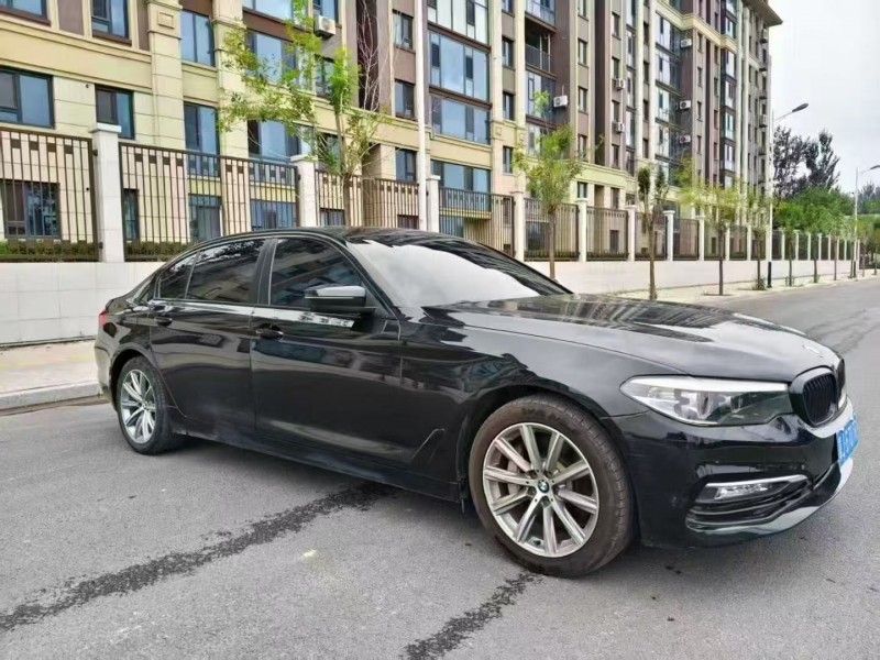 唐山18年宝马5系3