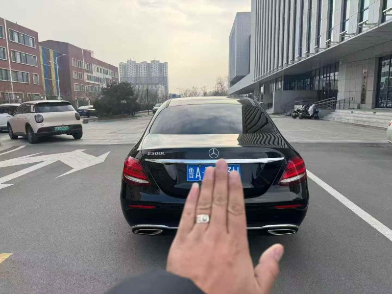烟台18年奔驰E9