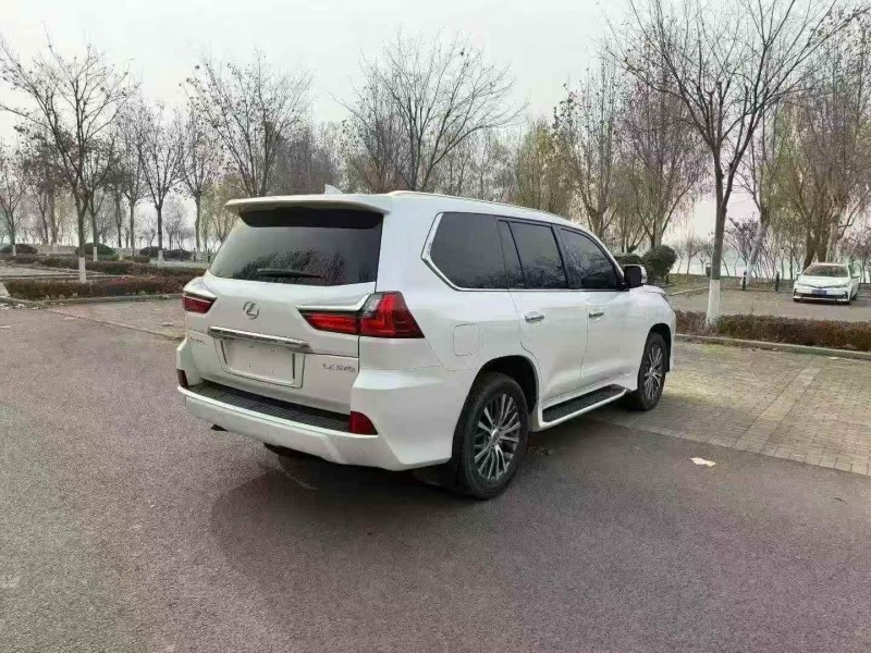 枣庄20年雷克萨斯LX7