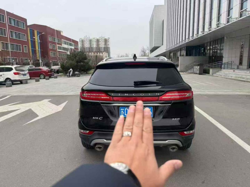 潍坊19年林肯MKC9