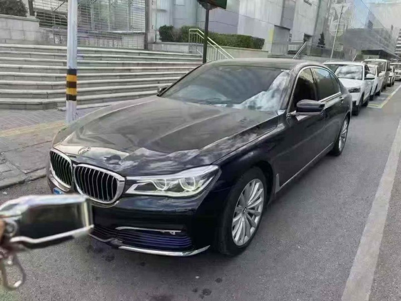 渭南16年宝马7系2