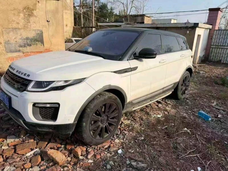 阜阳17年路虎极光2