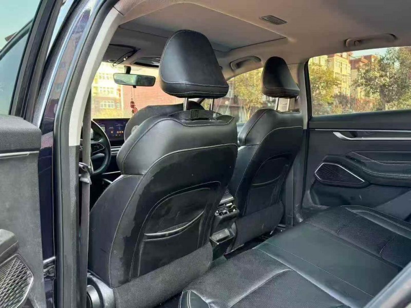 东营23年吉利帝豪5