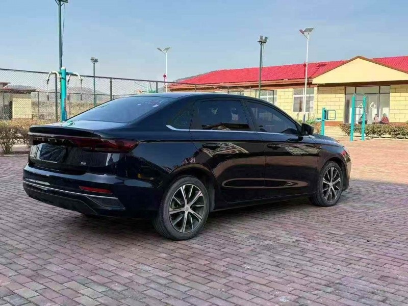 东营23年吉利帝豪8