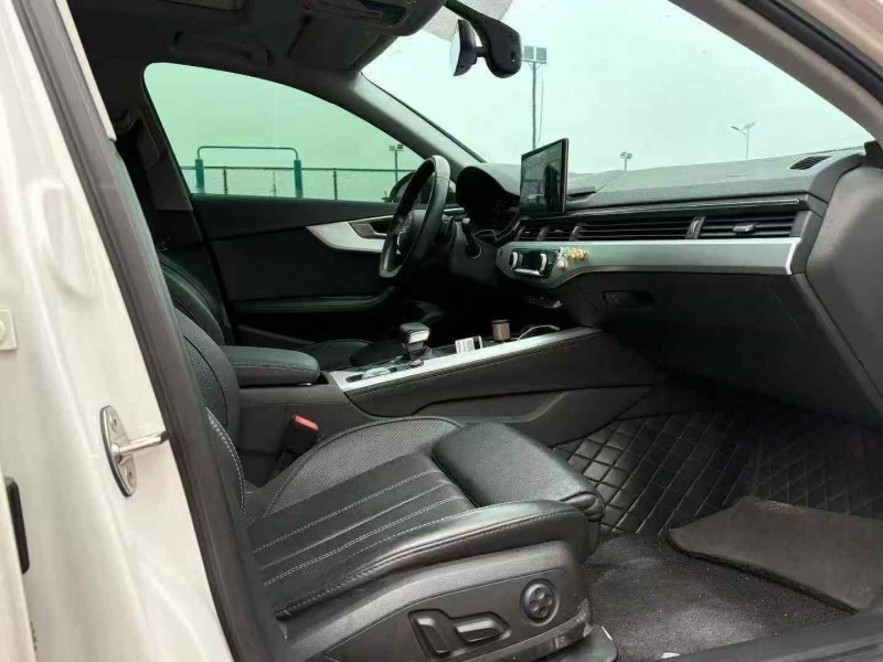 东营23年奥迪A4L5