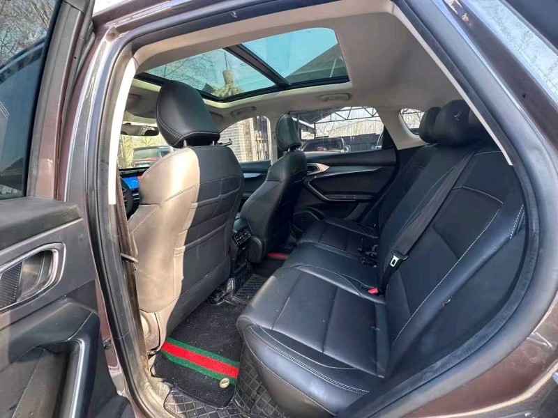 济宁24年名爵ONE4