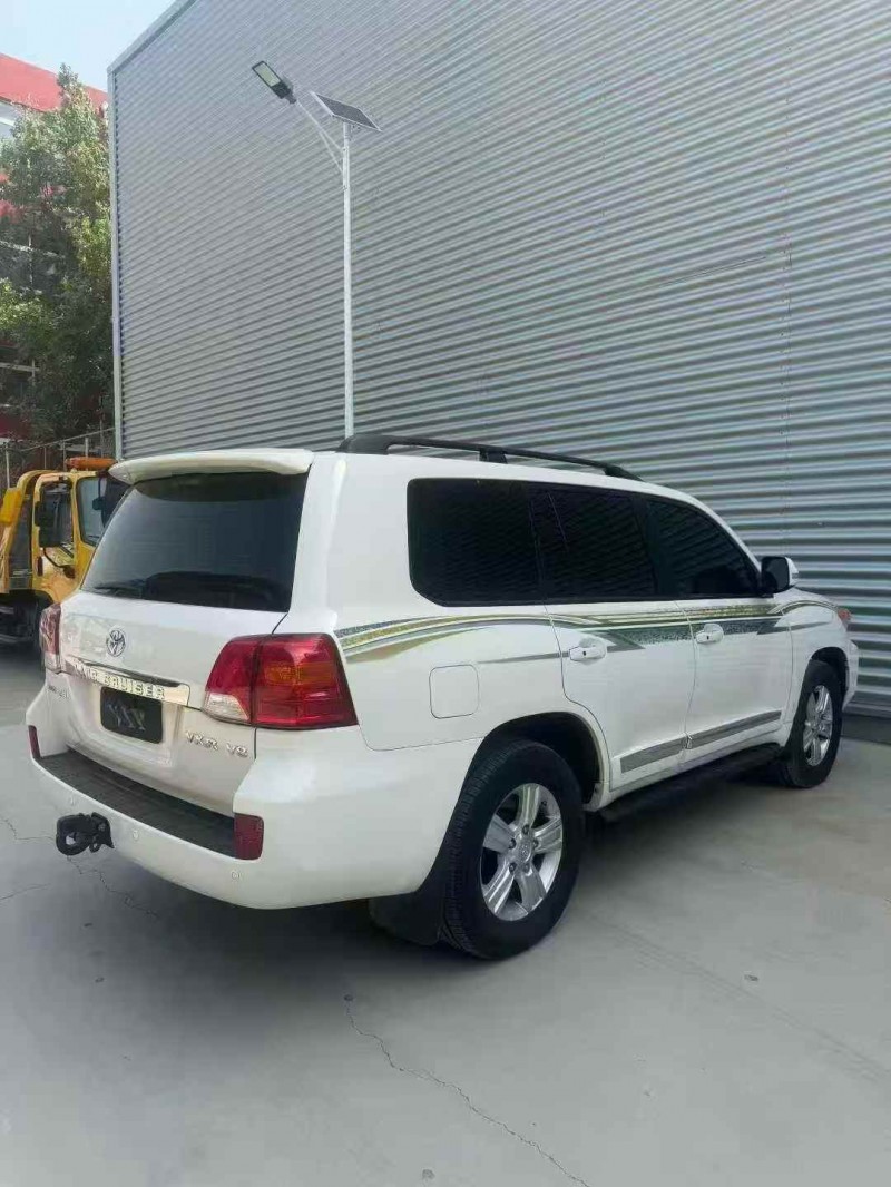 枣庄19年丰田兰德酷路泽7