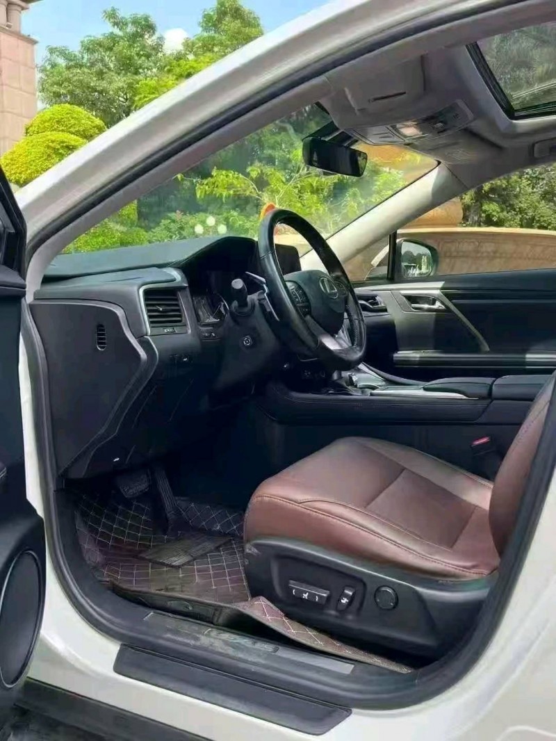 广州21年雷克萨斯RX4