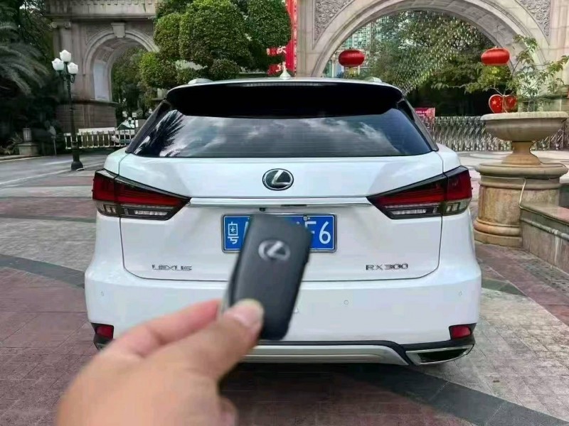 广州21年雷克萨斯RX8