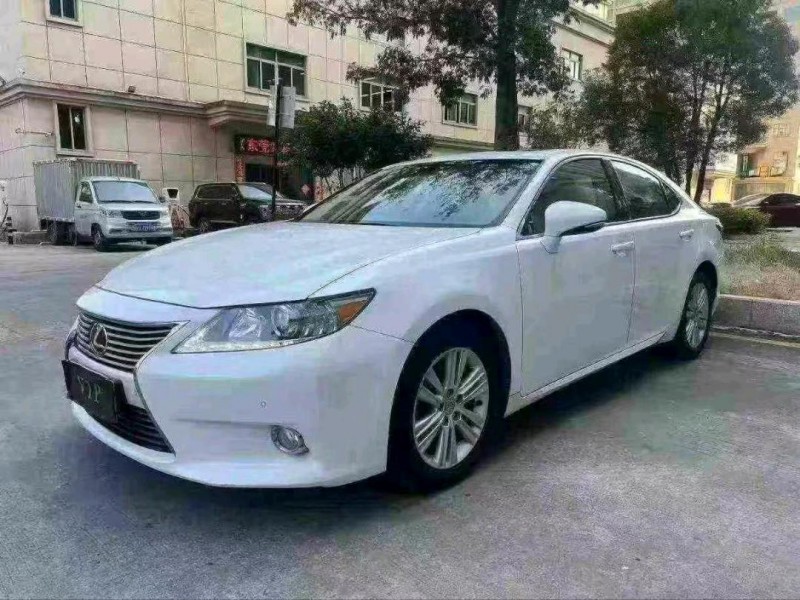 广州13年雷克萨斯ES3