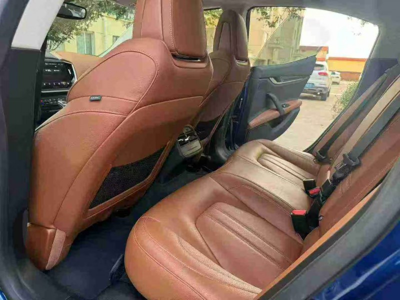 徐州21年玛莎拉蒂Ghibli7