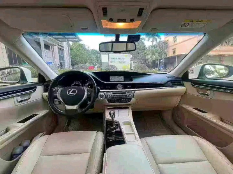 广州13年雷克萨斯ES7