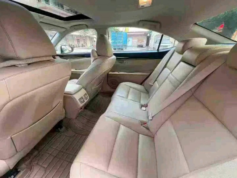 广州13年雷克萨斯ES8