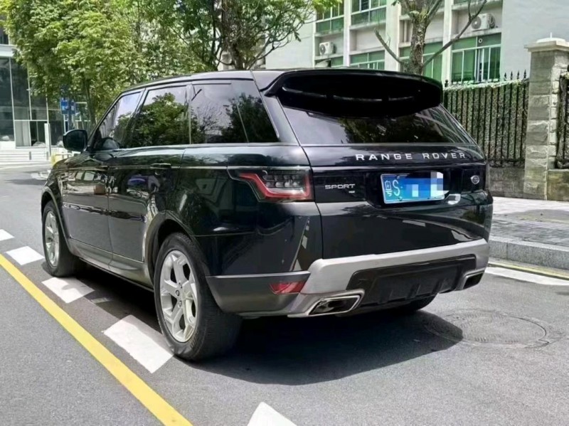 深圳21年路虎揽胜运动9