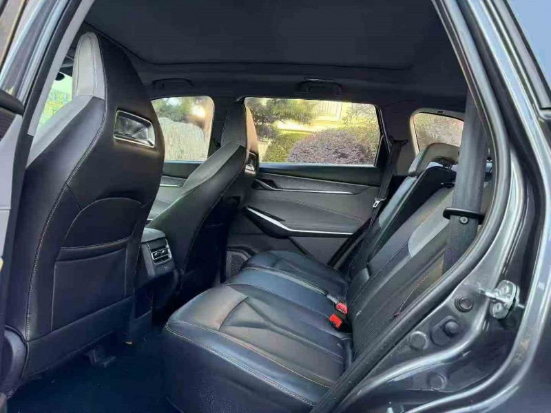 金华22年长安汽车CS755