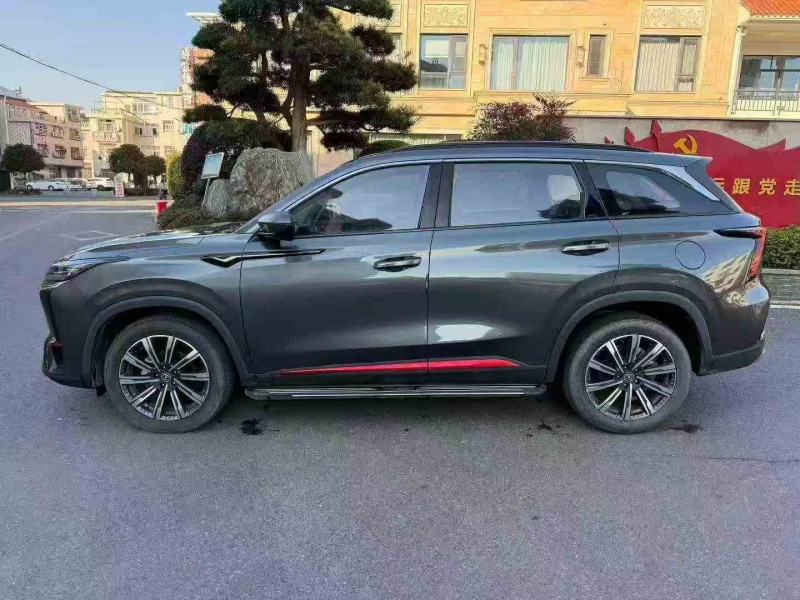 金华22年长安汽车CS758