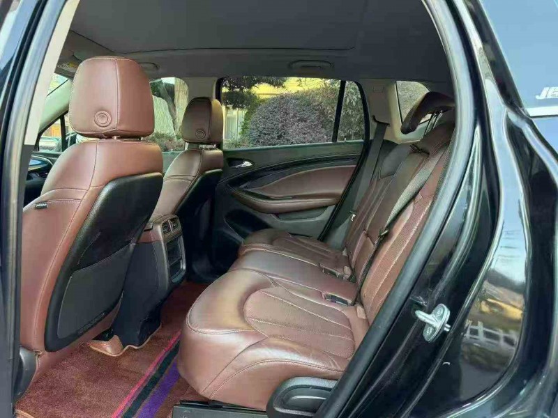 湖州21年别克昂科威4