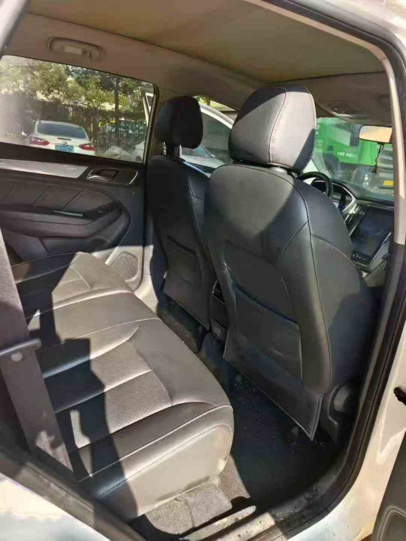 嘉兴19年荣威RX55