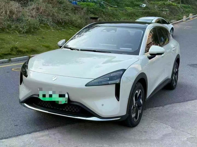 南平25年宝骏云海3