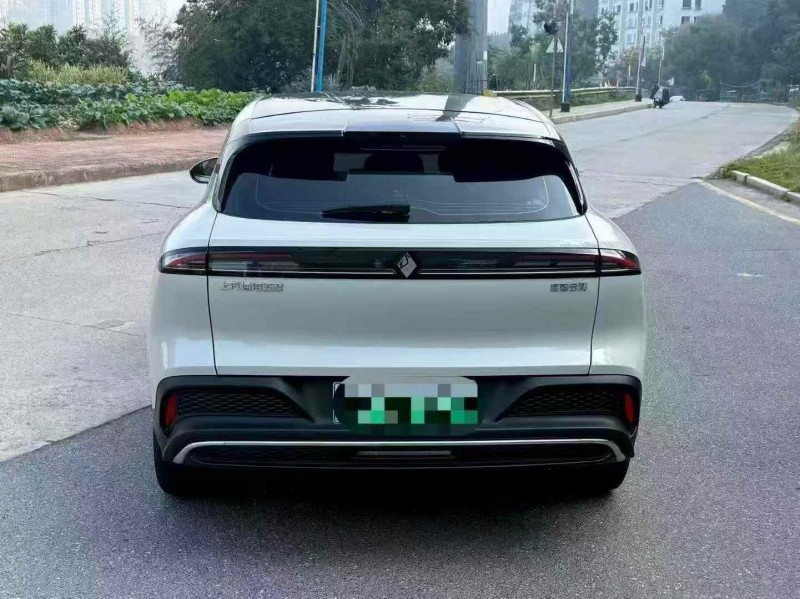 南平25年宝骏云海9