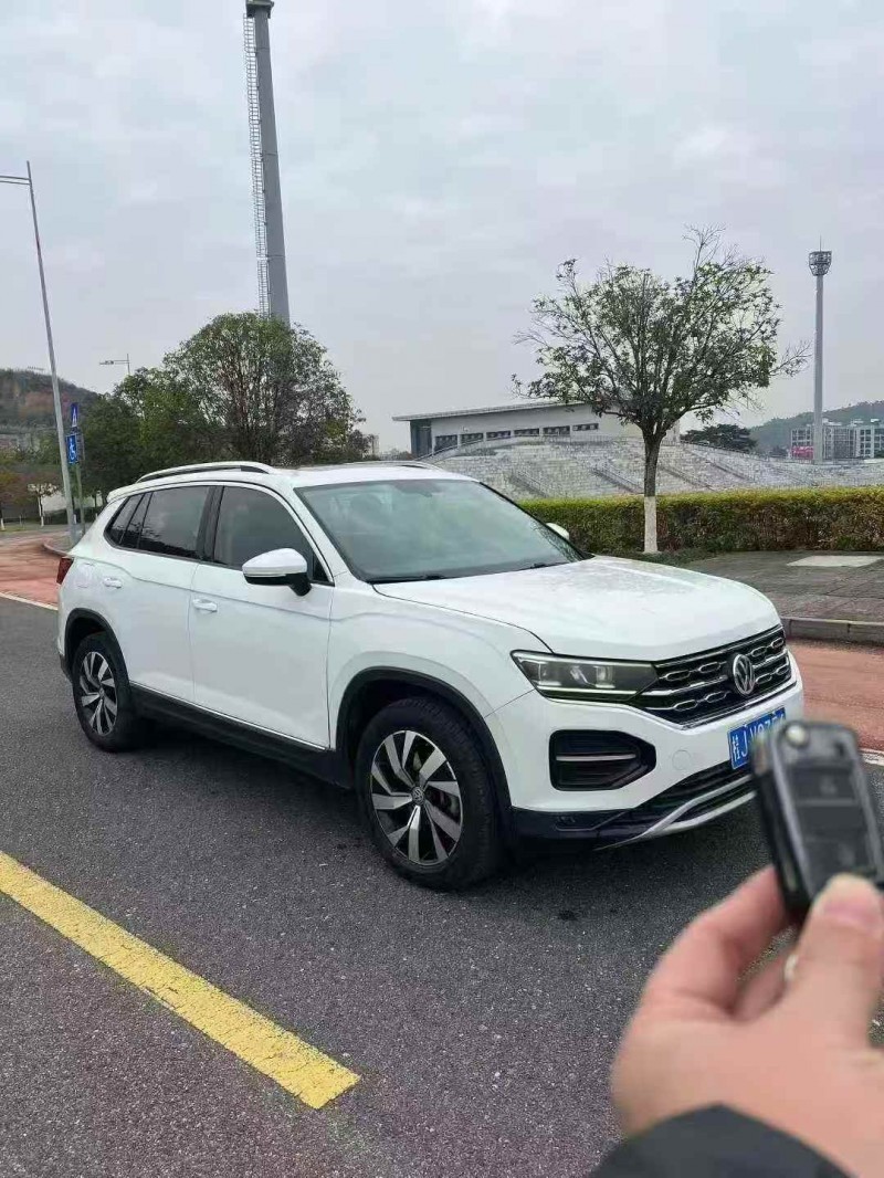 贵港19年大众探岳3