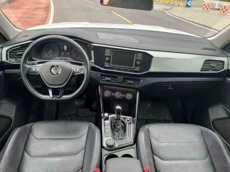 贵港19年大众探岳5