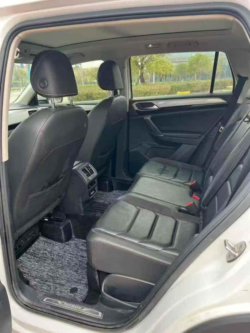 贵港19年大众探岳6