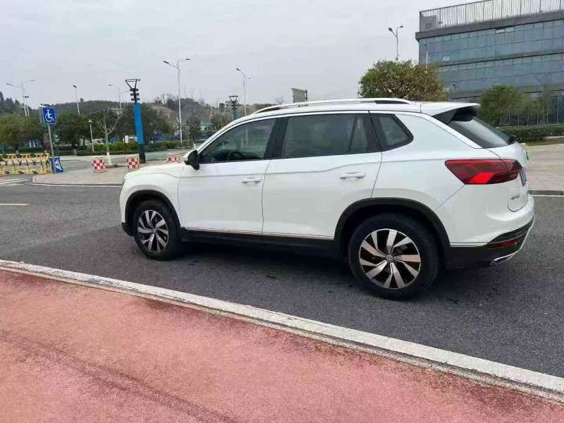 贵港19年大众探岳8