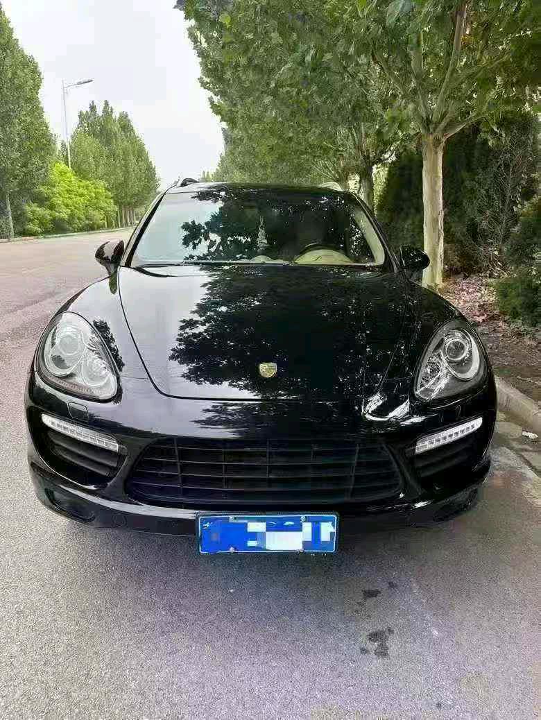 秦皇岛13年保时捷卡宴1