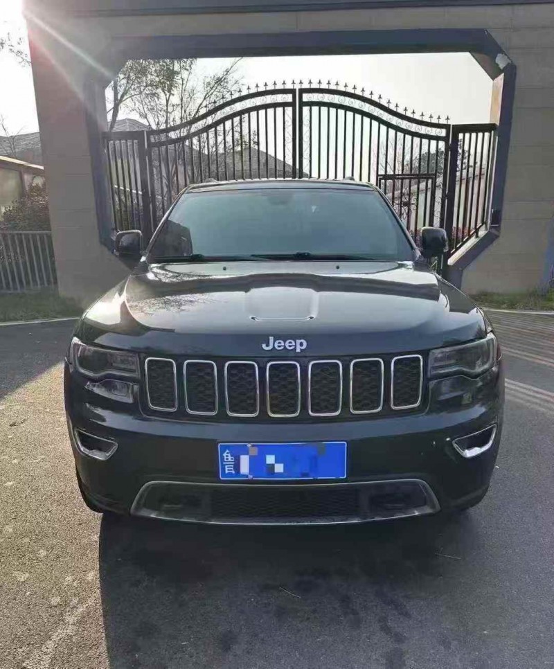 淄博17年Jeep大切诺基1