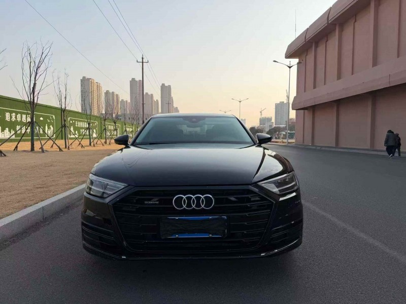 烟台21年奥迪A8L1