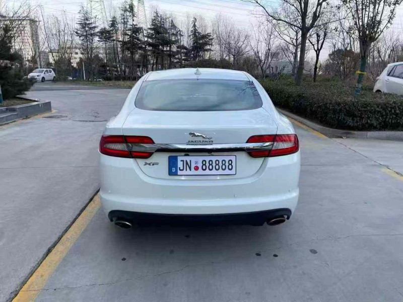济宁17年捷豹XF9