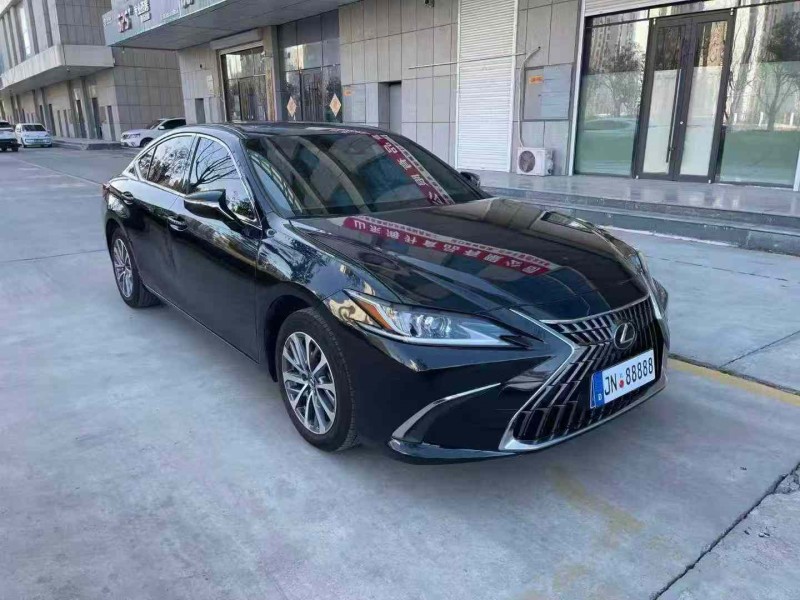 济宁23年雷克萨斯ES2