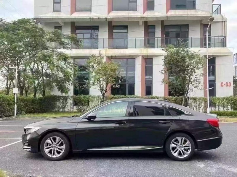 广州18年本田思域8