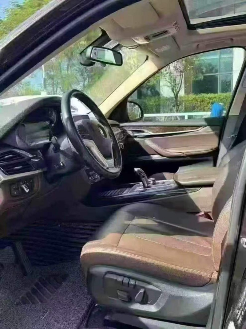 广州19年宝马X55