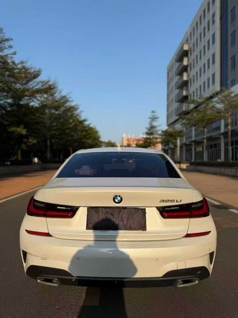 佛山22年宝马3系9