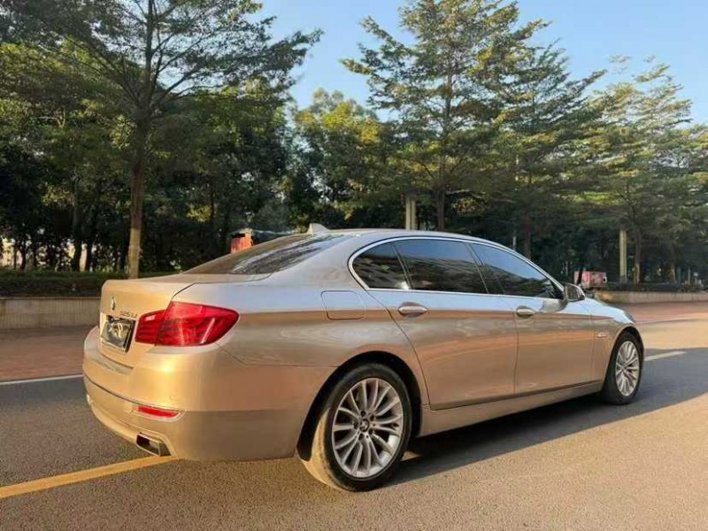 深圳15年寶馬5系8