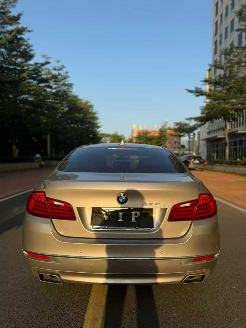 深圳15年寶馬5系9