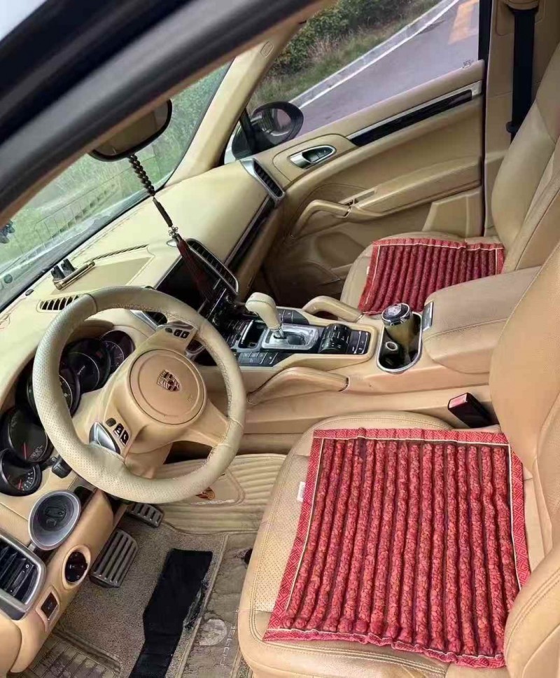 淄博13年保时捷卡宴4