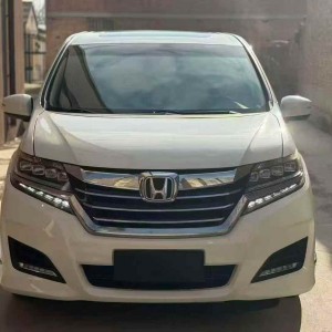 济宁18年本田艾力绅