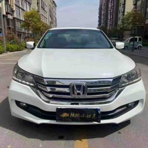 徐州14年本田雅阁