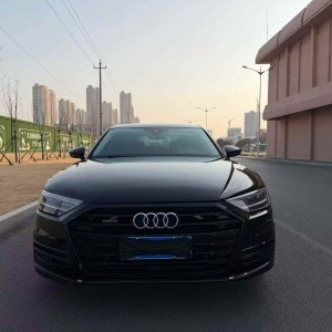 济宁21年奥迪A8L