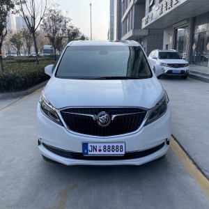 济宁17年别克GL8