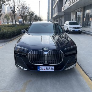 济宁24年宝马7系