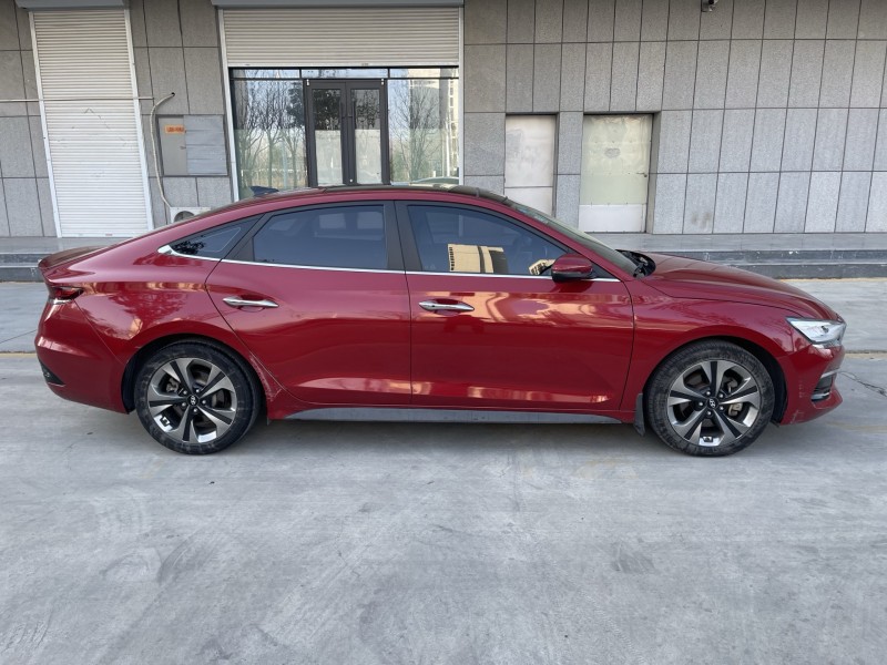 济宁19年现代菲斯塔8