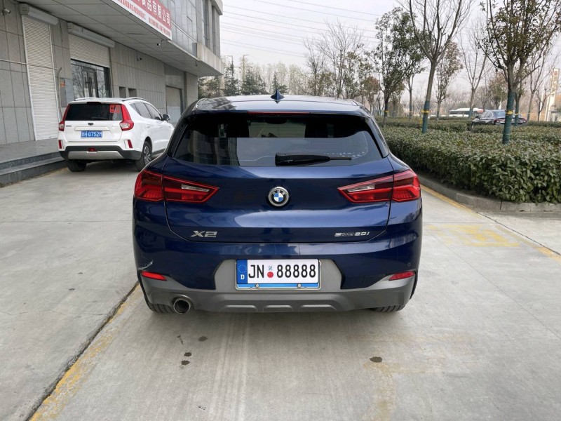 济宁18年宝马X29