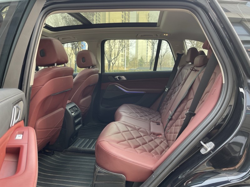 济宁23年宝马X55