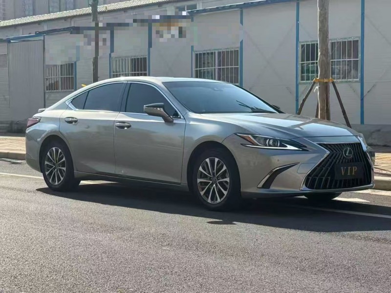 郑州23年雷克萨斯ES2