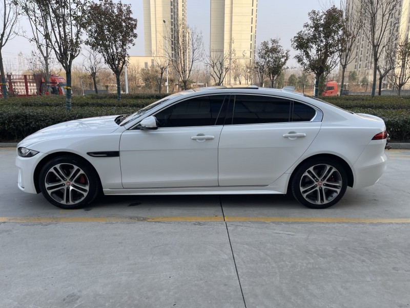 济宁23年捷豹XEL4