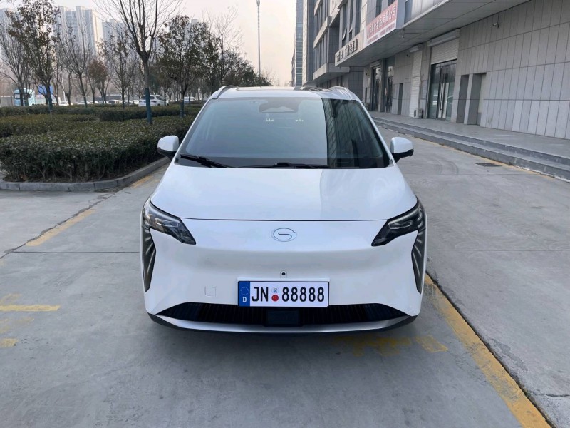 济宁23年传祺埃安Y1